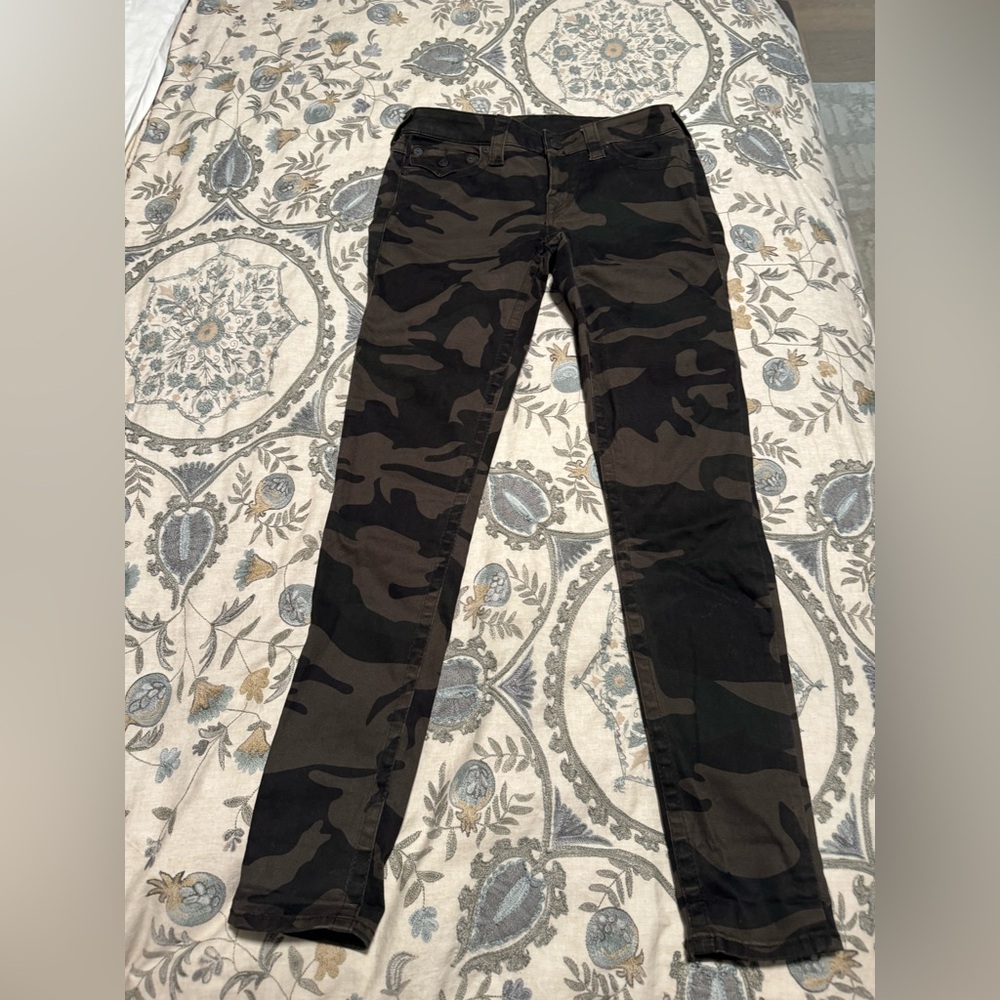 True Religion Black and Brown Camouflage Skinny Jeans Size 27